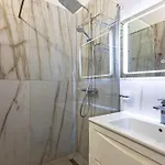 Ama's 1br Ap 4 - Parking, Kitchen & Balcony Apartamento *