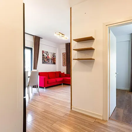 Ama's 1br Ap 4 - Parking, Kitchen & Balcony *