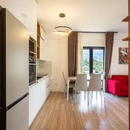 Ama's 1br Ap 4 - Parking, Kitchen & Balcony *