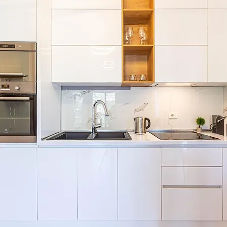 Ama's 1br Ap 4 - Parking, Kitchen&balcony Himarë