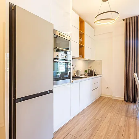 Apartment Ama's 1br Ap 4 - Parking, Kitchen&balcony Himarë