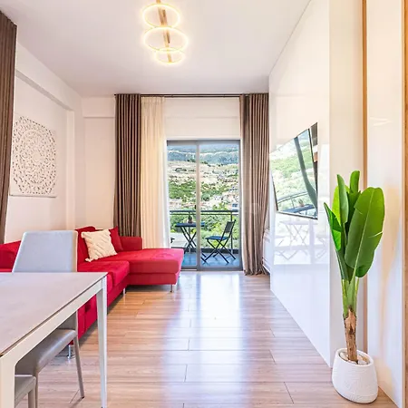 Ama's 1br Ap 4 - Parking, Kitchen&balcony Apartment