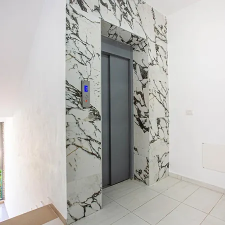 Ama's 1br Ap 4 - Parking, Kitchen&balcony Himarë