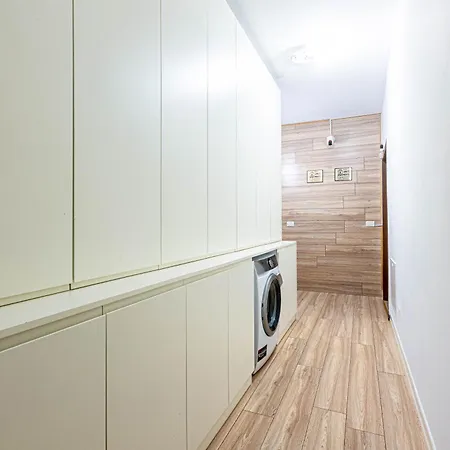 Ama's 1br Ap 4 - Parking, Kitchen&balcony Himarë