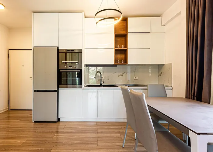 Lejlighed Ama's 1br Ap 4 - Parking, Kitchen & Balcony